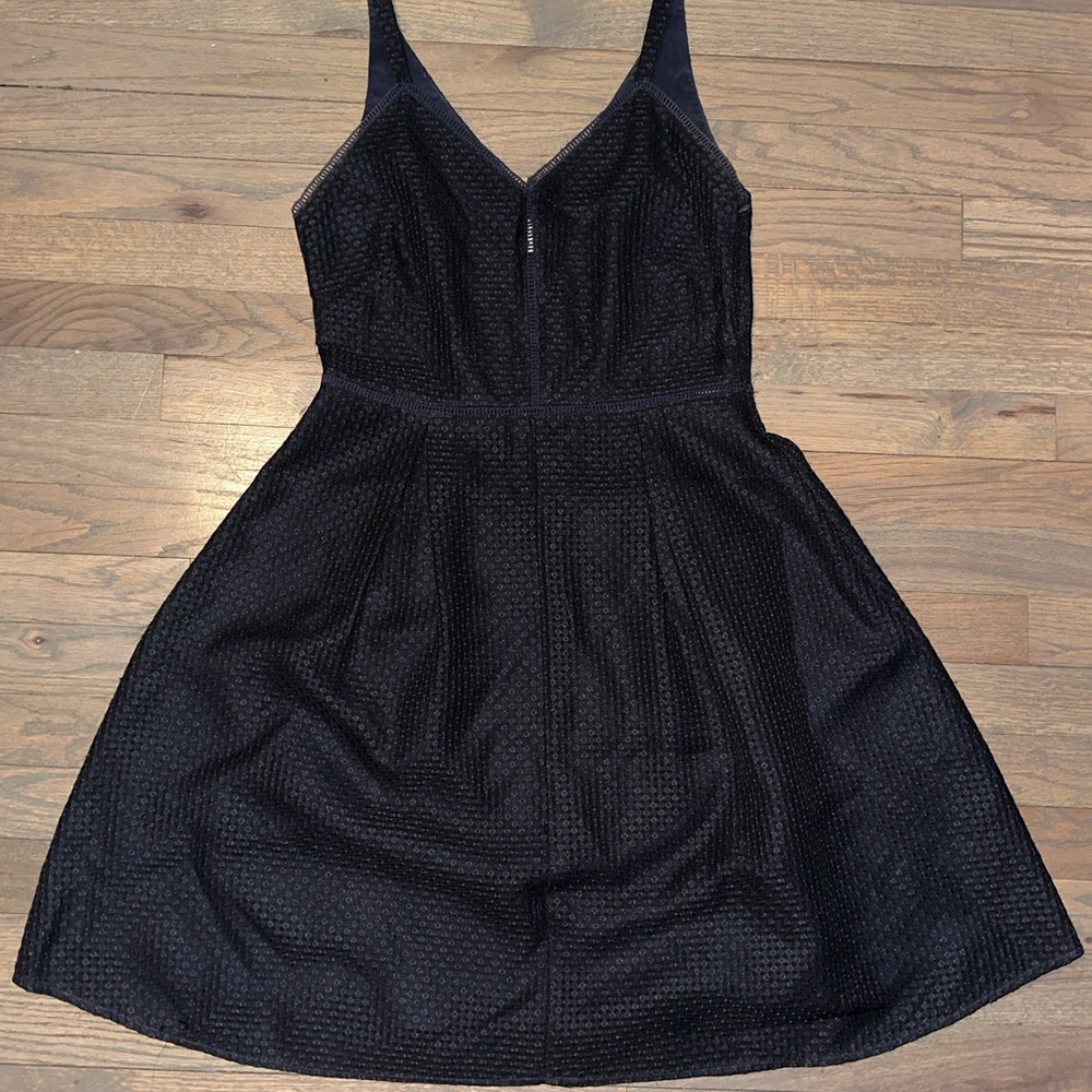 Chic Black V-Neck Mini Dress